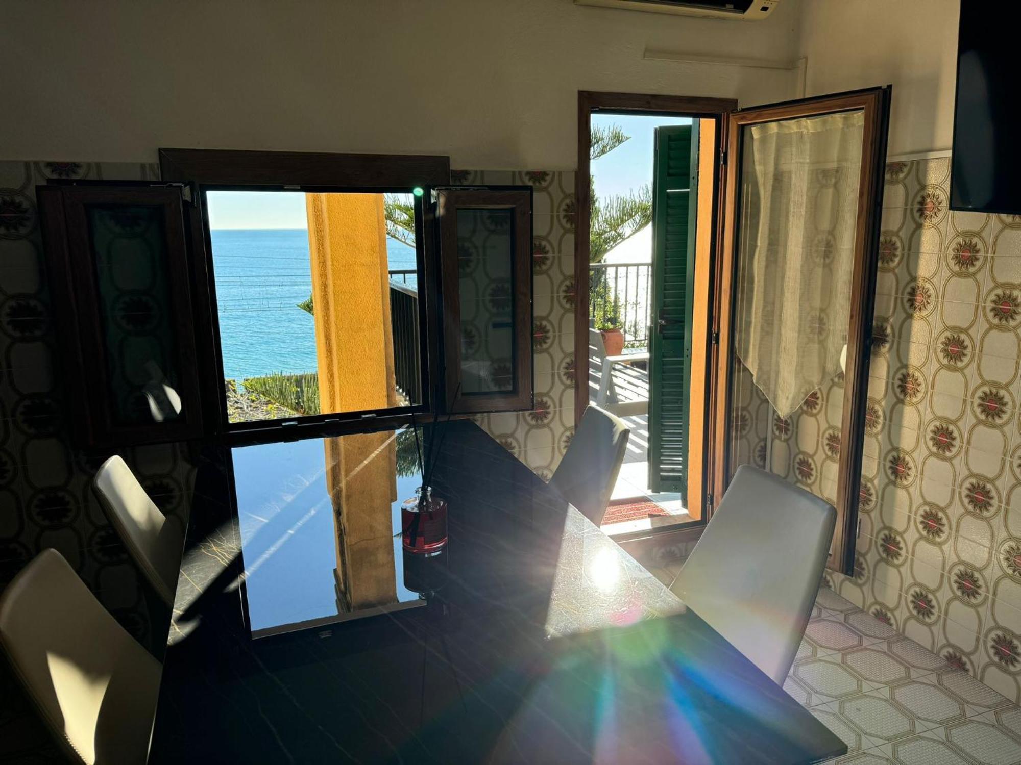 Hotel Lora Bordighera Exterior foto