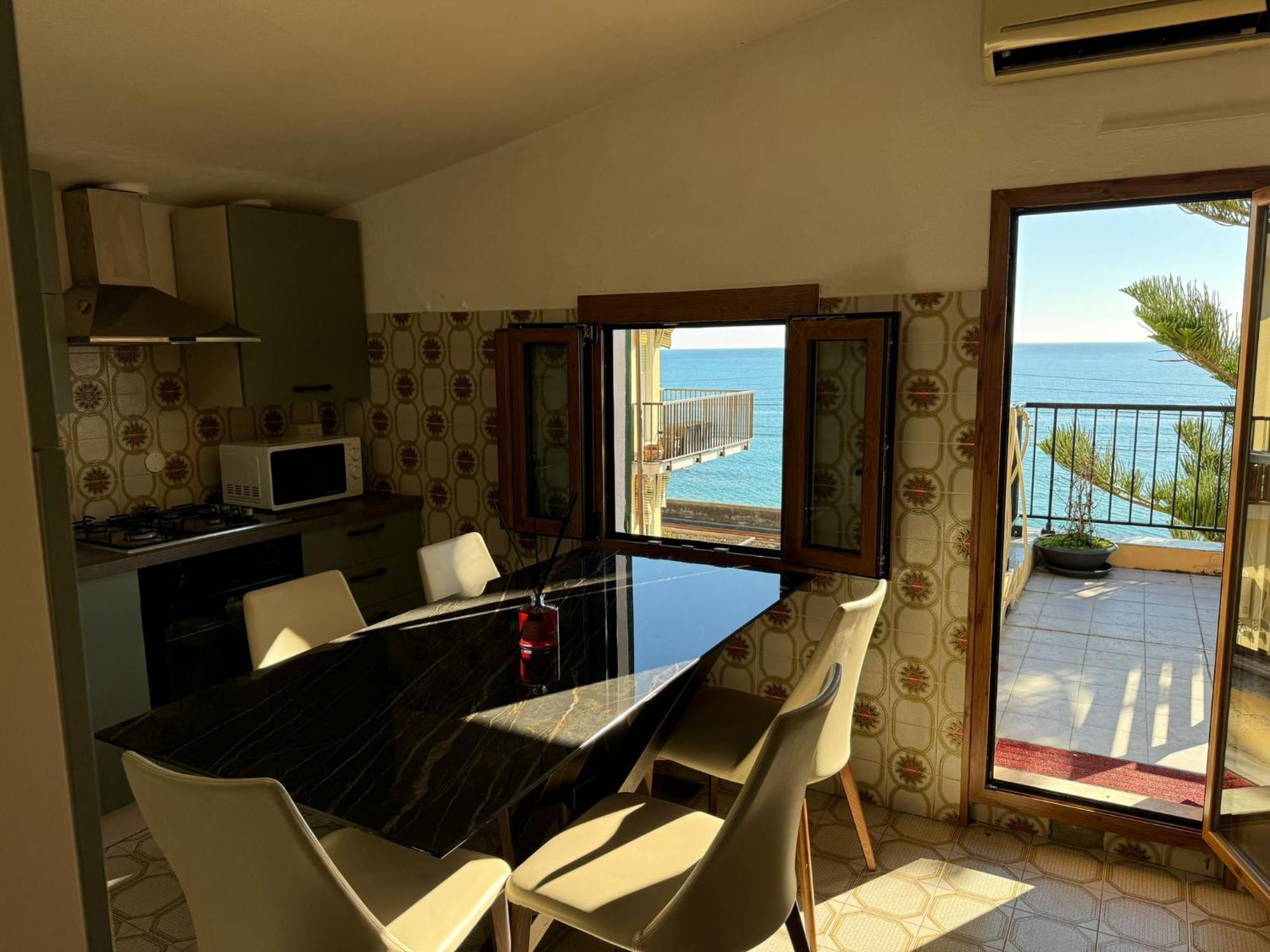 Hotel Lora Bordighera Exterior foto